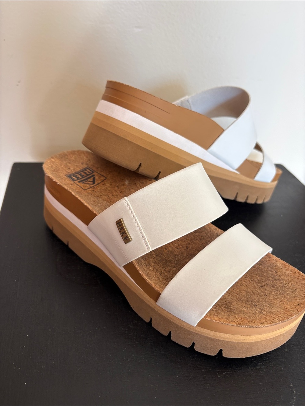 REEF Cushion Vista Hi White Platform Slide Sandals – Women’s Size 7